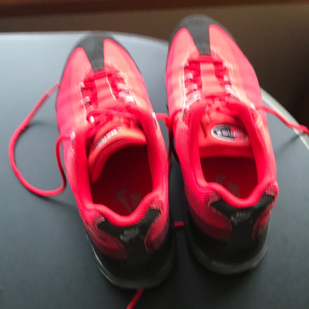 Nke Red Airmax